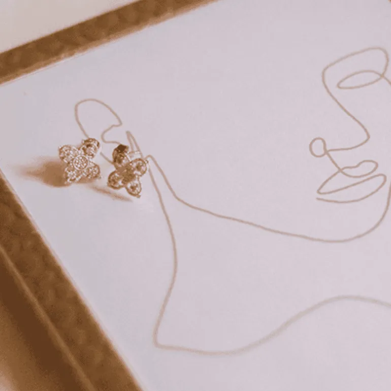 Perrine et Antoinette Clous D'oreilles^BOUCLES CLOVIS