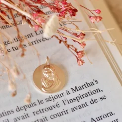 Perrine et Antoinette Pendentifs Religieux | Petits Pendentifs^PENDENTIF JEANNETTE