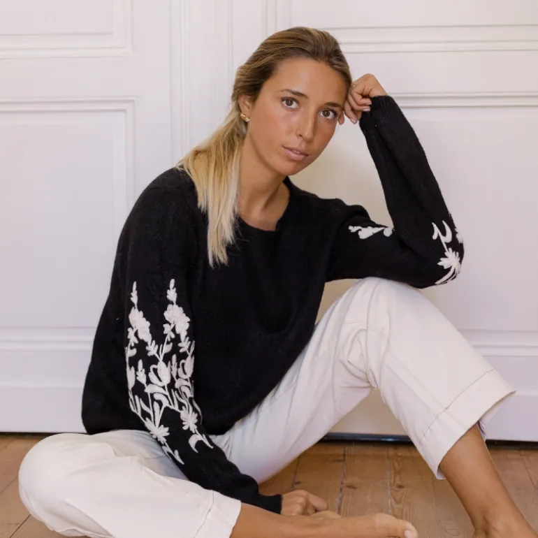 Perrine et Antoinette Mailles^PULL LOU